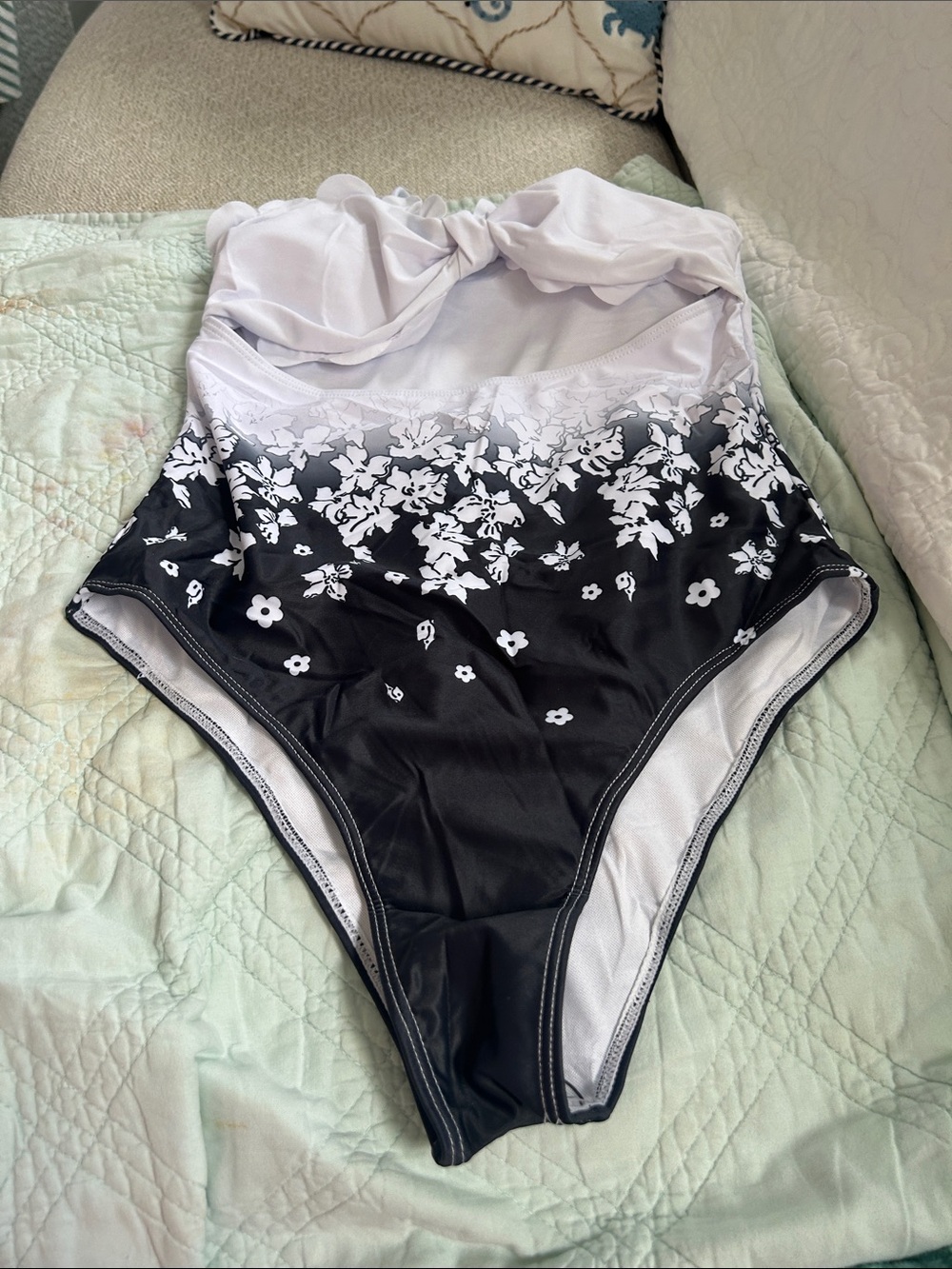 Women’s Floral Ombre One-Piece Swimsuit - Black & White Brand new size Medium